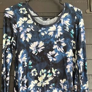 Simply Vera Wang Floral Print Long Sleeve Tunic Top